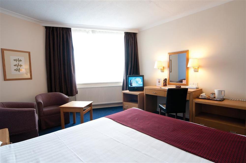 The Bell Hotel Epping Szoba fotó