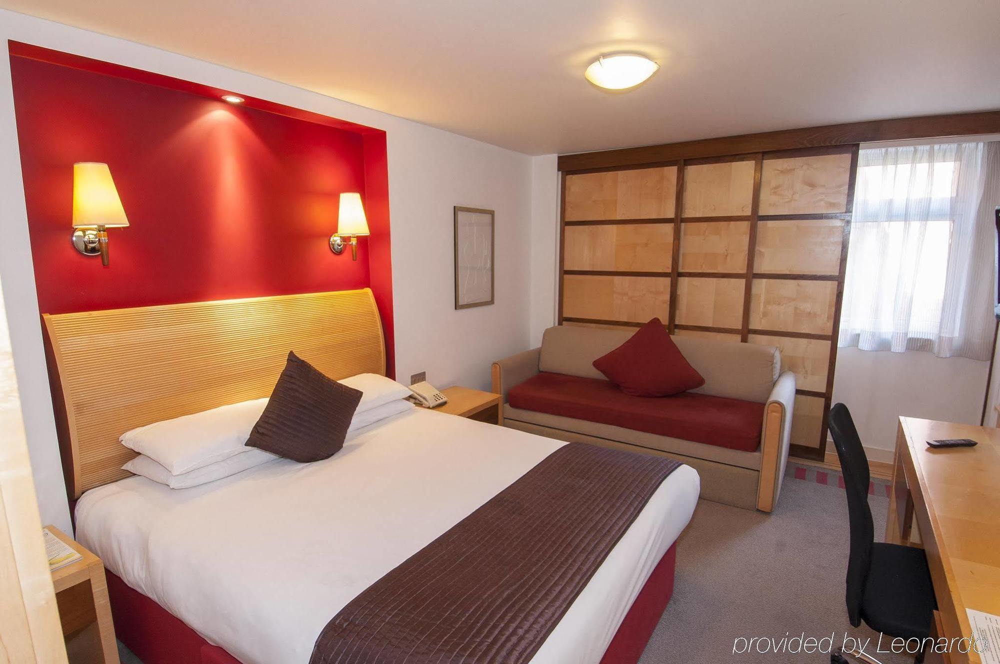 The Bell Hotel Epping Kültér fotó