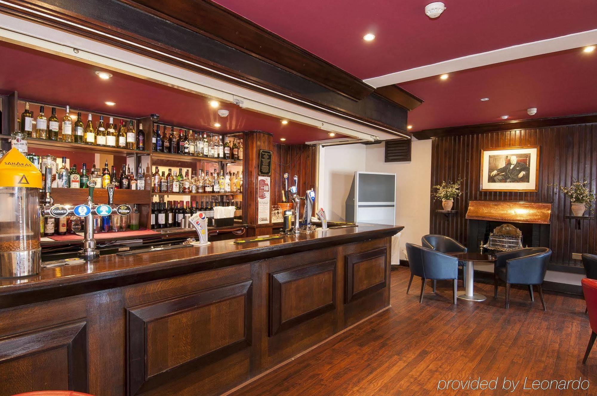 The Bell Hotel Epping Kültér fotó